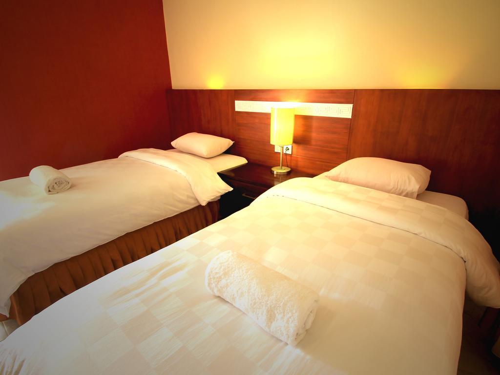 Jesens Inn I Kuta Lombok Oda fotoğraf